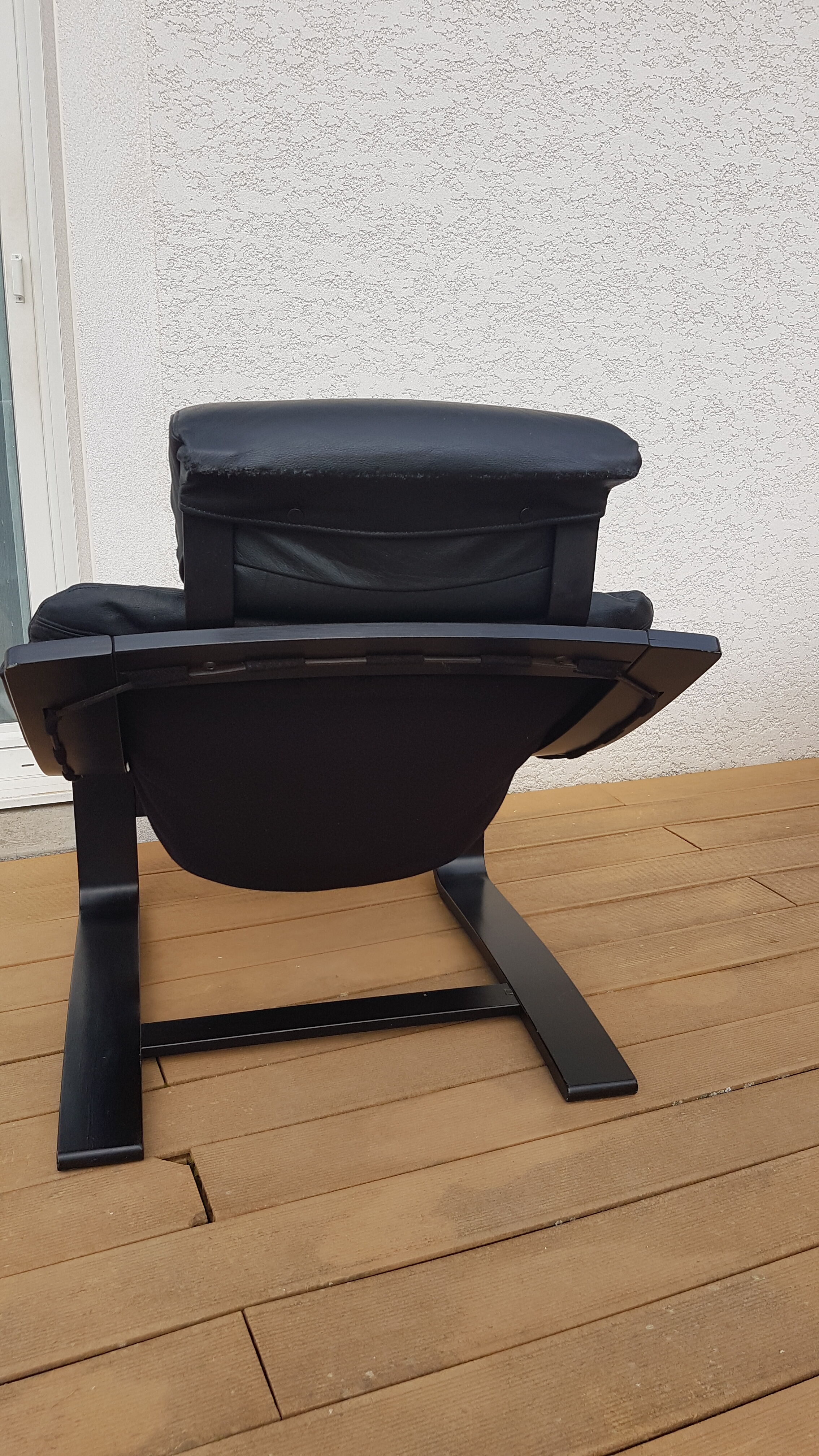 Kroken armchair
