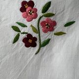 7 serviettes de table anciennes et brodées