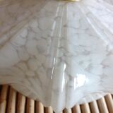 White opaline suspension