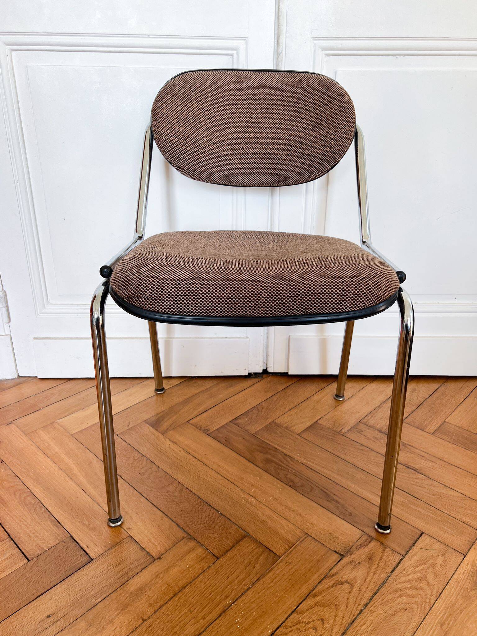 Vintage 80s office chair