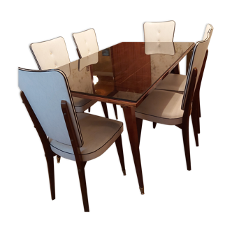 Dining room table