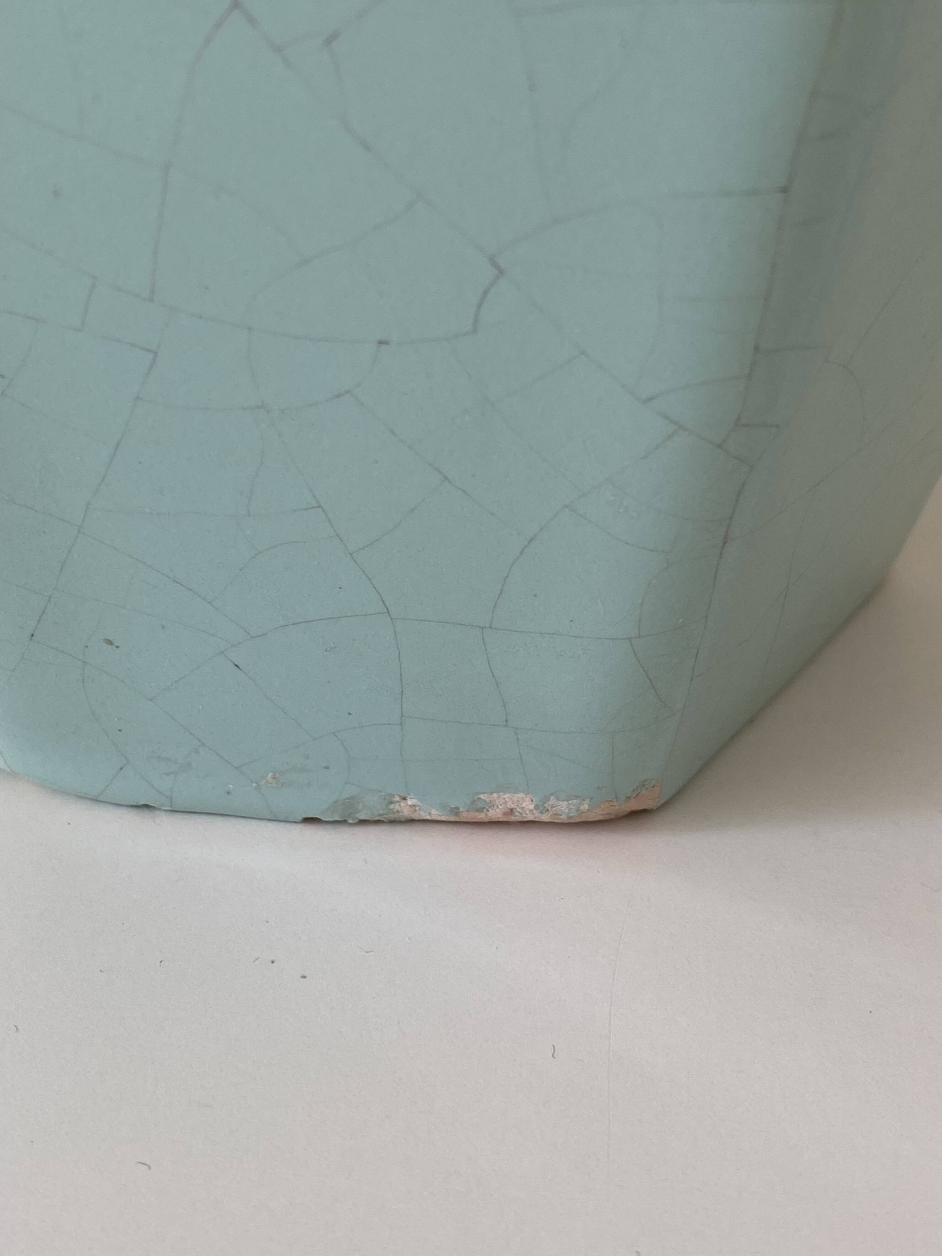 Blue art deco vase odyv celadon