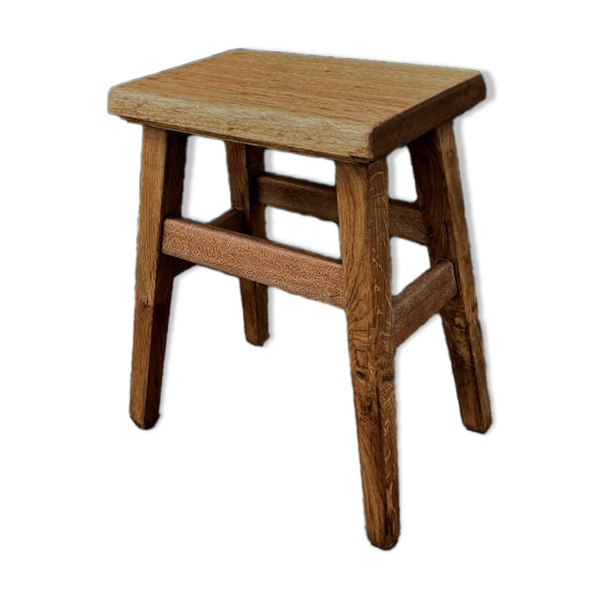 Tabouret brutaliste rustique en bois massif
