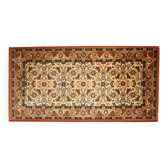 Tapis indien vintage en laine synthétique