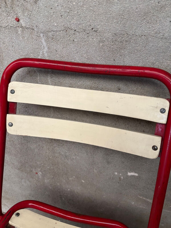 Chaise Tolix rouge et blanche