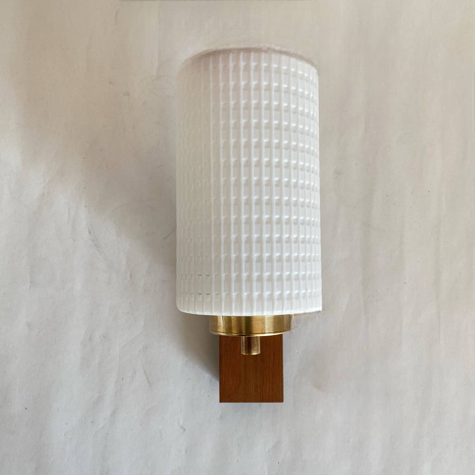 Pair of brass and wood wall lights with white molded glass tulips, 1950s