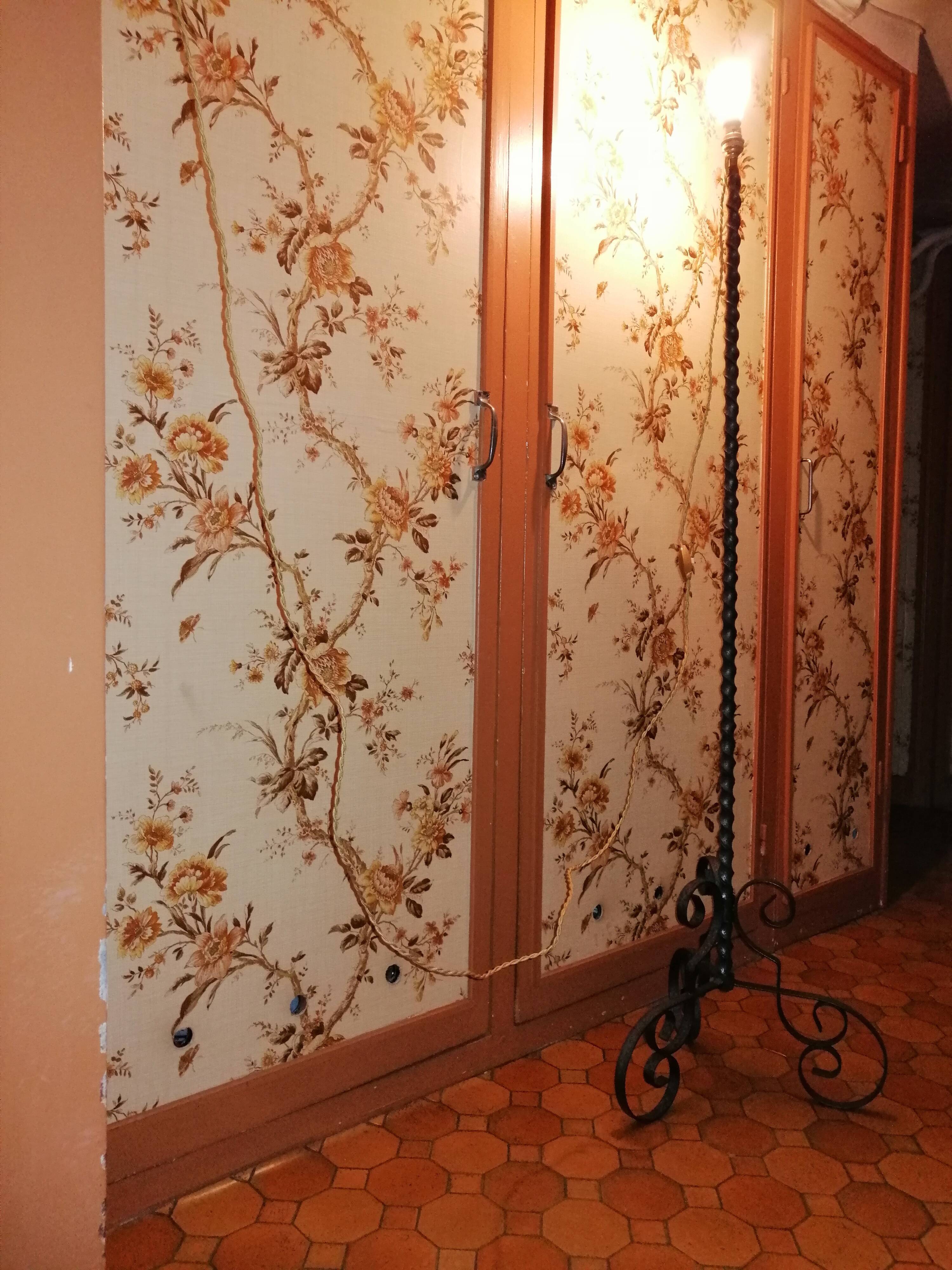 Hammered iron lamp post base 1970