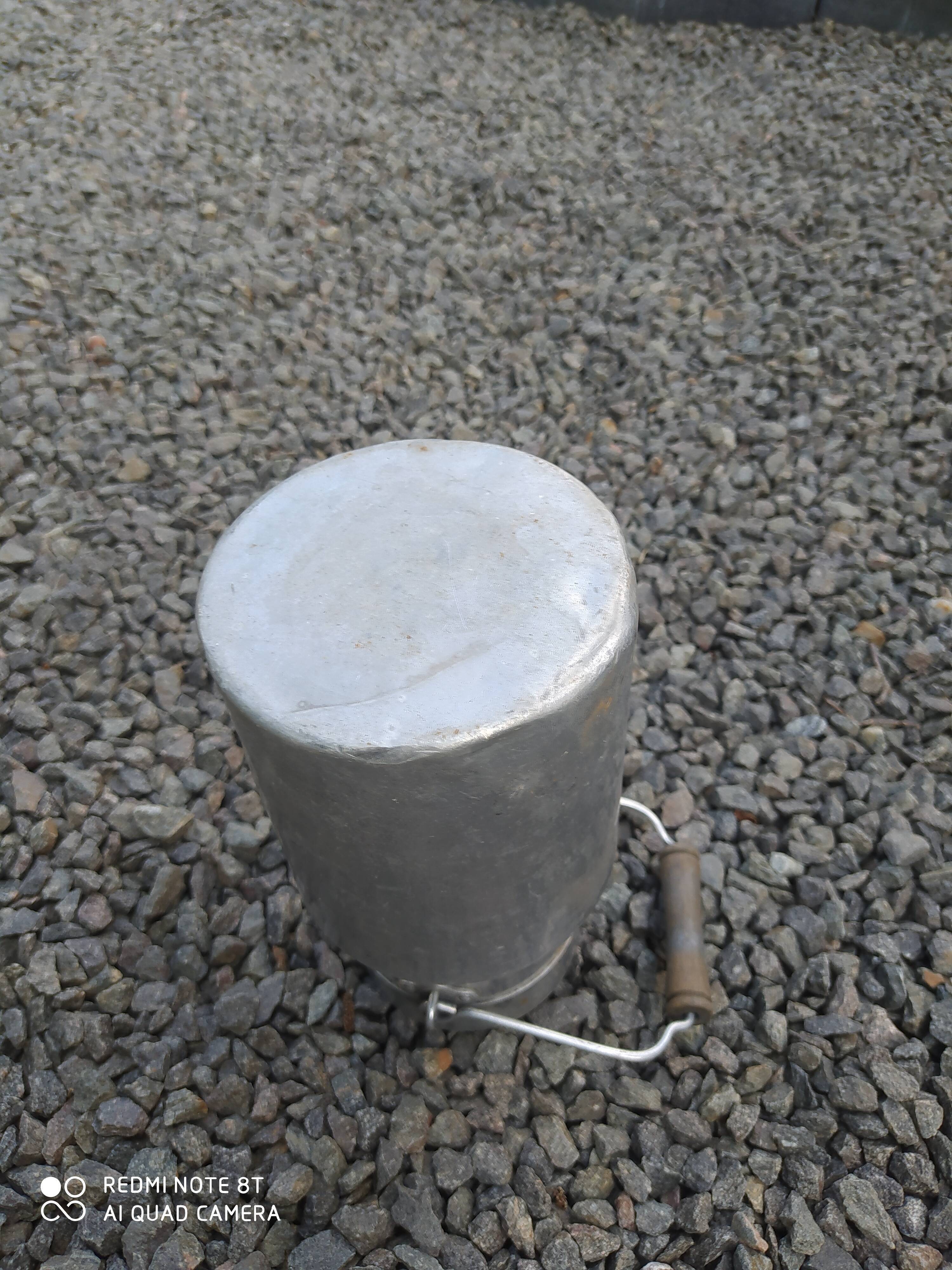 Pot a lait vintage en alu