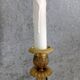 Paire de lampes bougeoirs en bronze ciselé