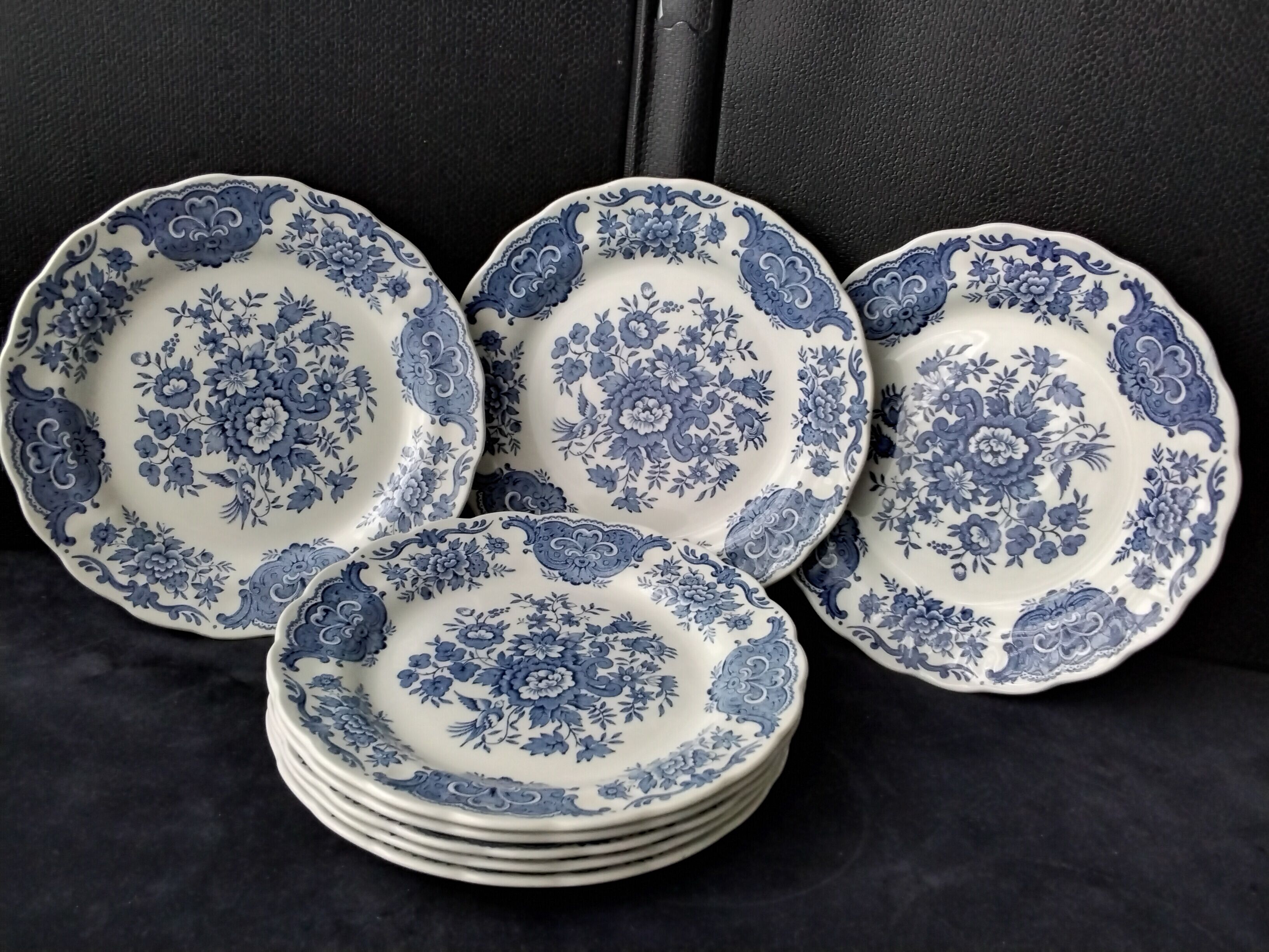 Set of 8 ridgway staffordshire dessert plates windsor model