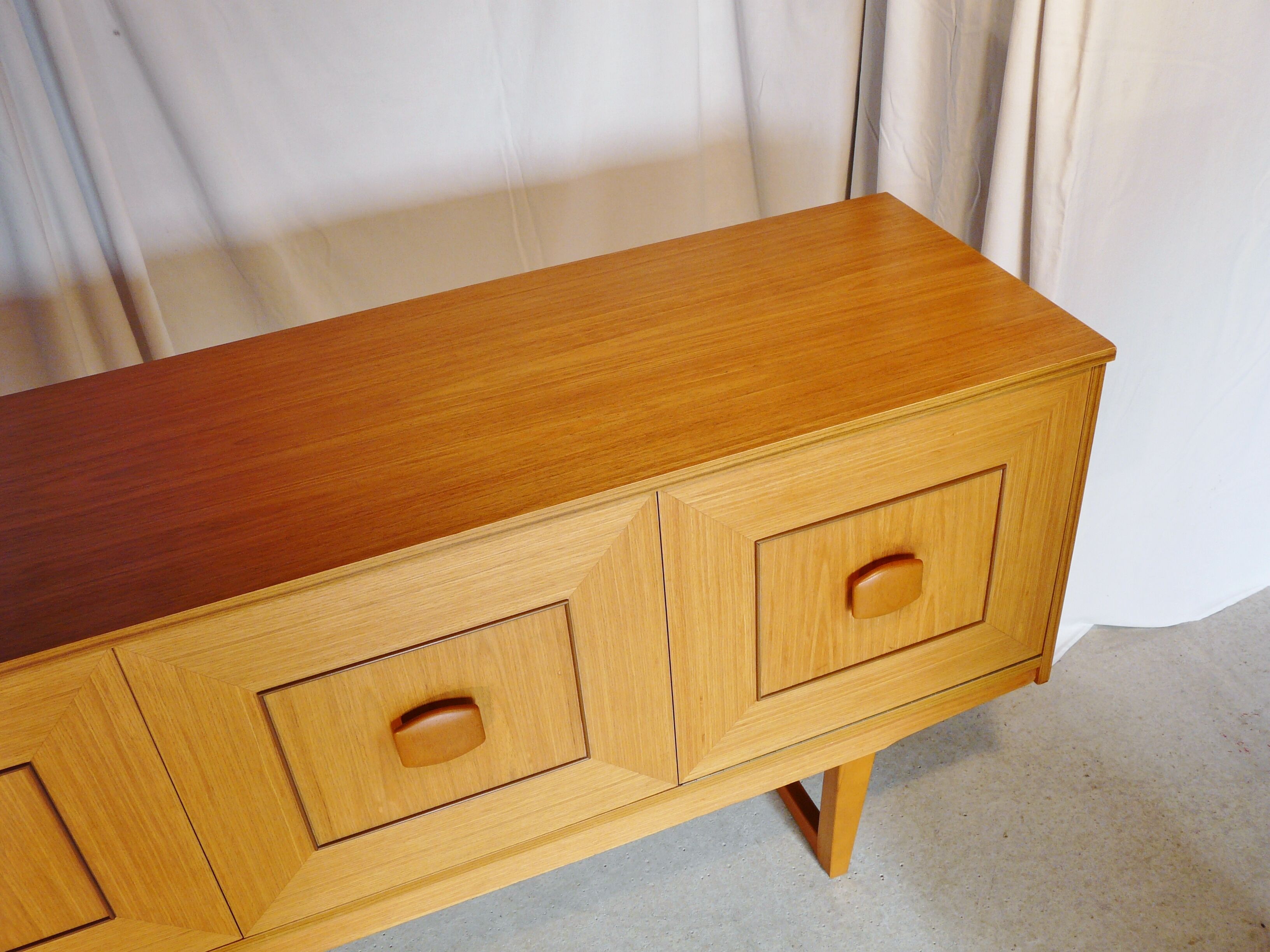 Stonehill blond wood scandinavian siddeboard