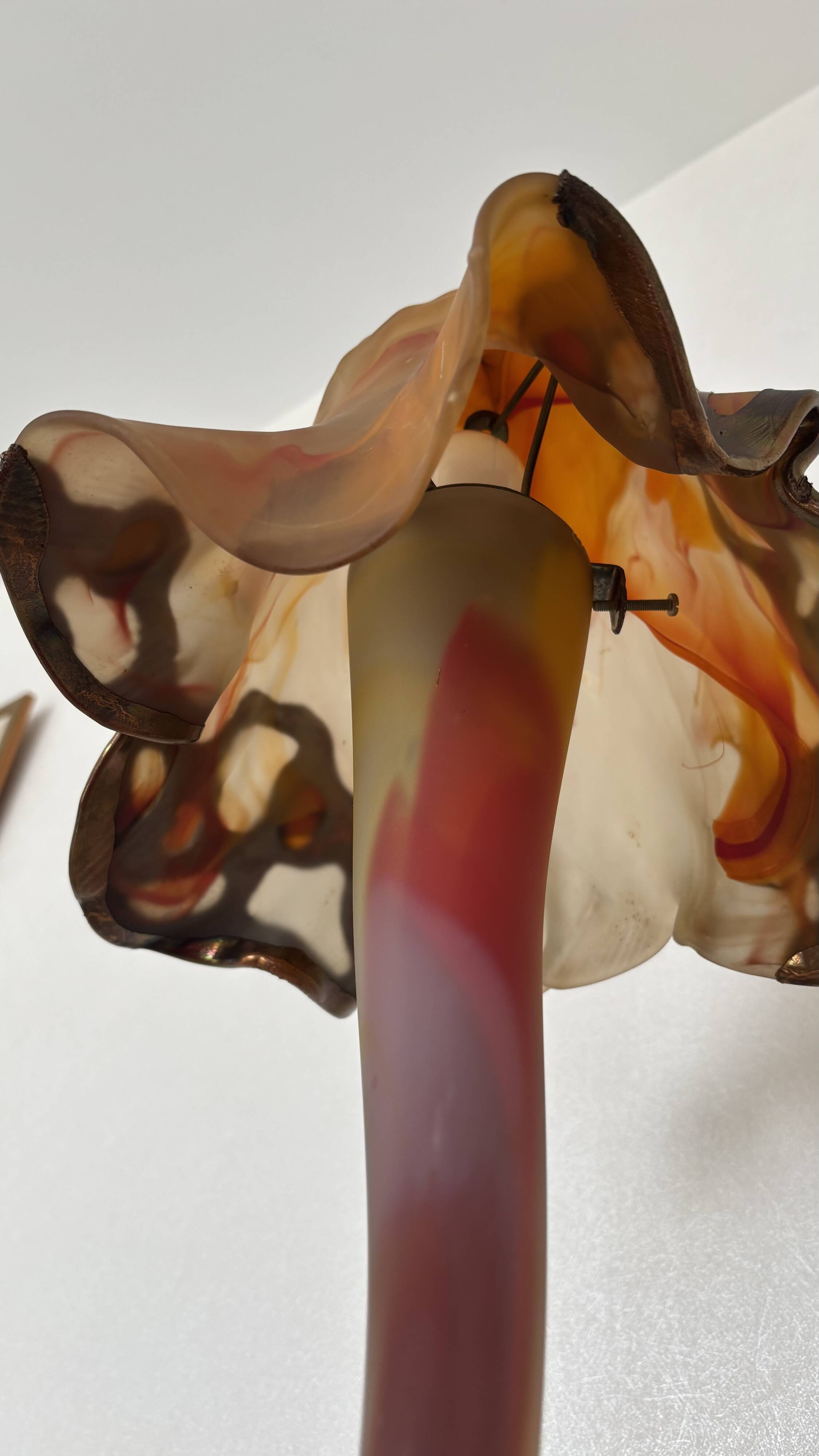 Mushroom-shaped glass paste lamp