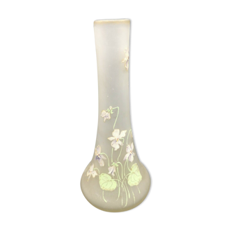 Vase decorated with purple enamelled flowers