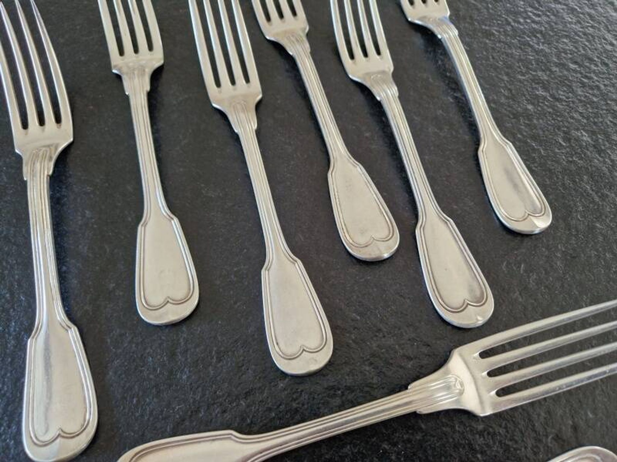 Master Goldsmith : Alfénide, Christofle, Paris - Series of 8 table forks - Chinon model