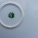 Round dish small roses