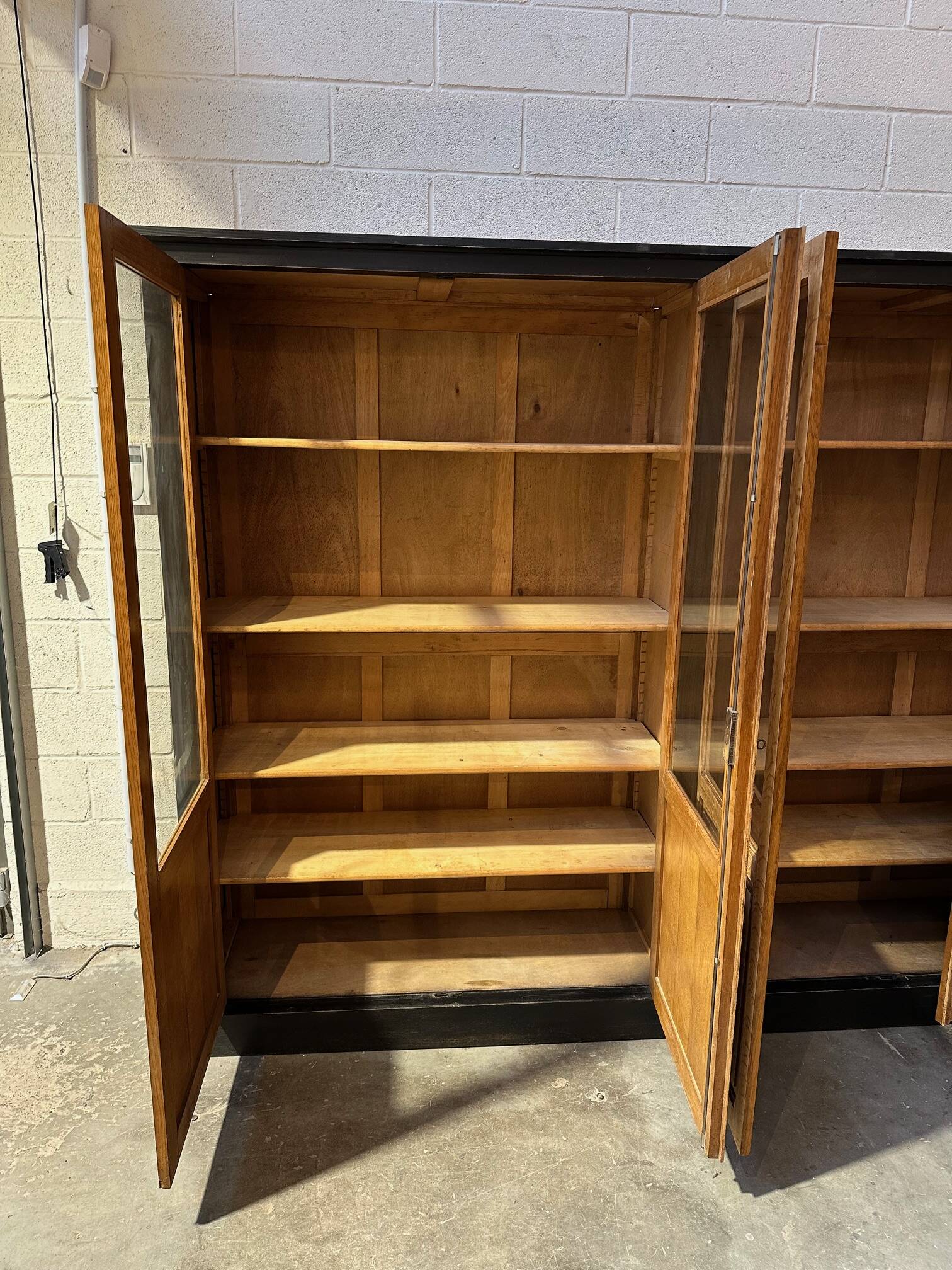Display cabinet Early 20th century