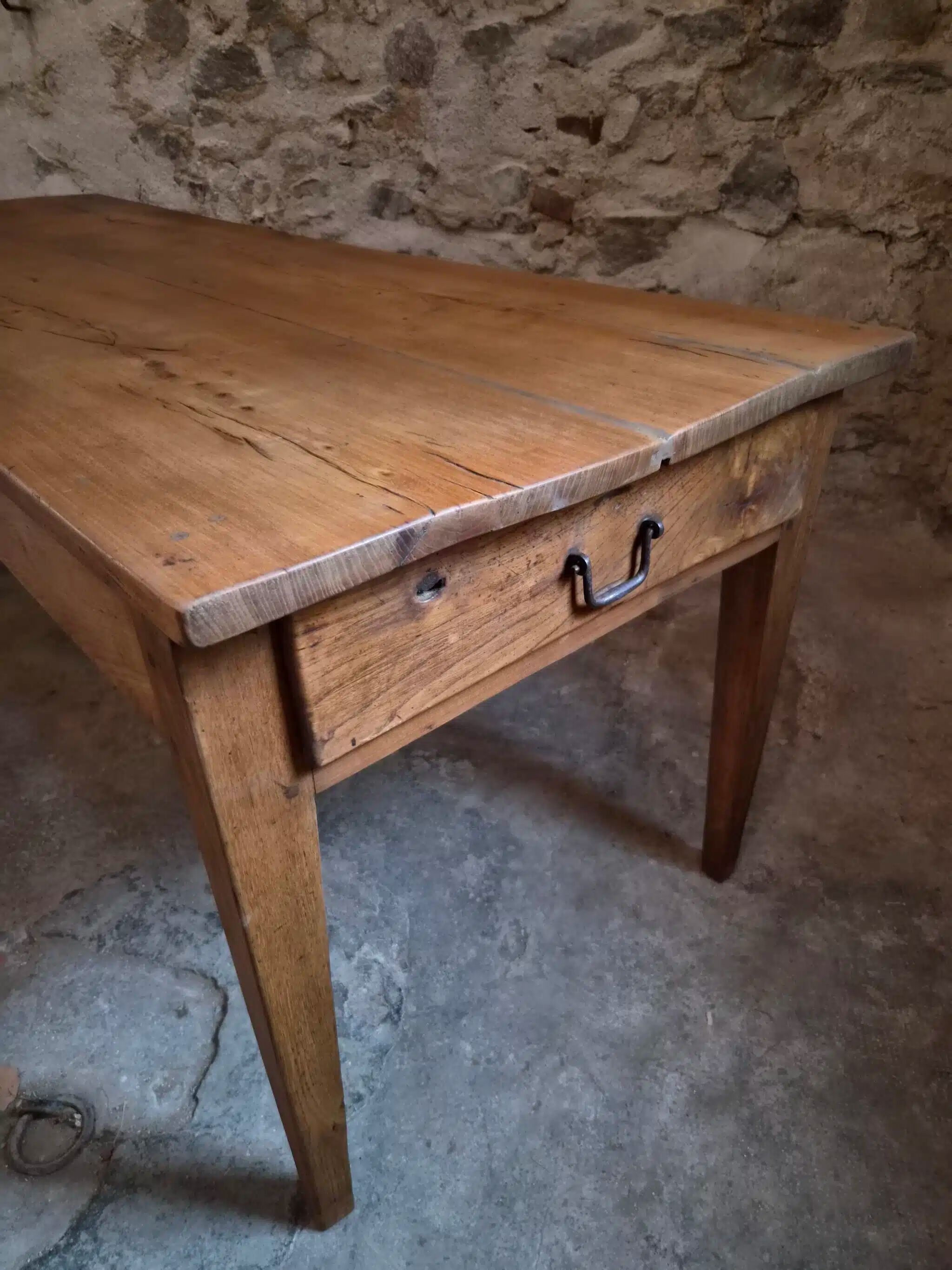 18th-century French farmhouse dining table in oak and chestnut.