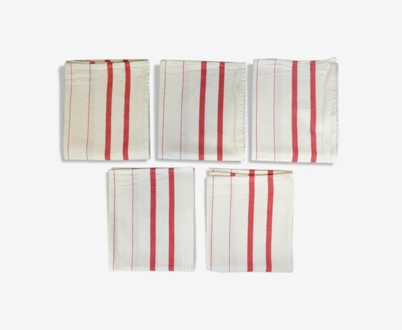 Lot of 5 old red bedding towels