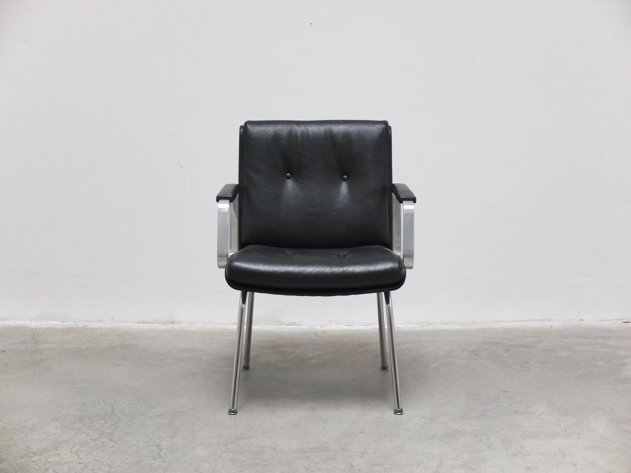 Executive leather armchair by Egon Eiermann for Wilde + Spieth, 1960s