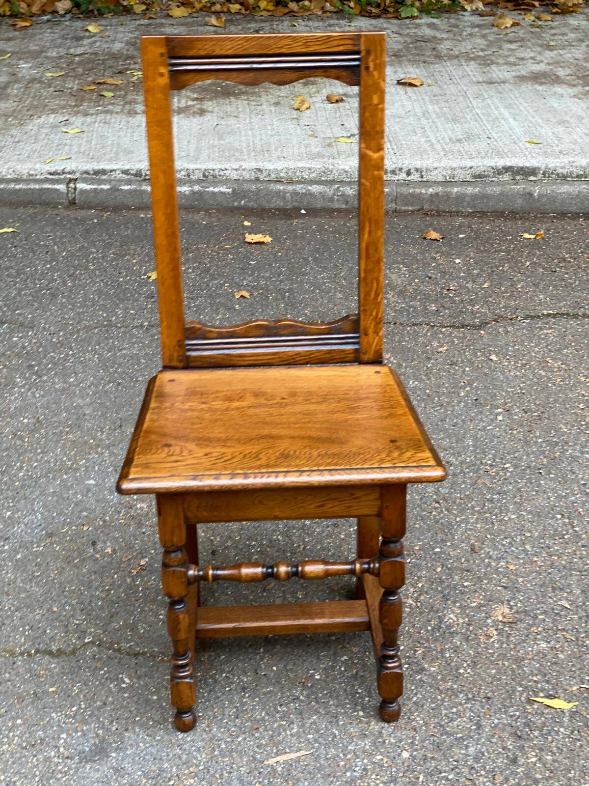 20th century Lorraine chair in solid oak