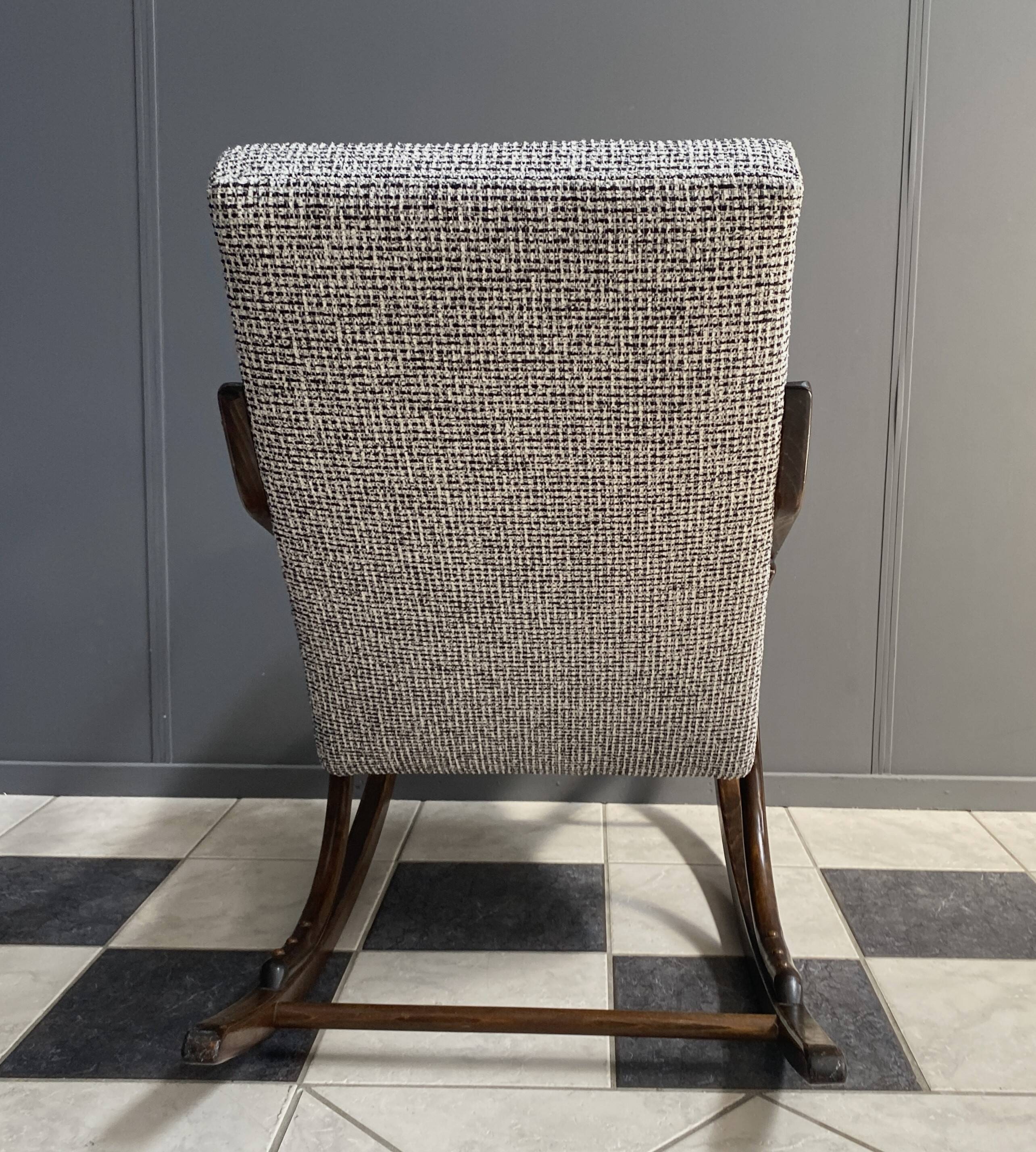 Fauteuil à bascule par TON / Thonet années 1960