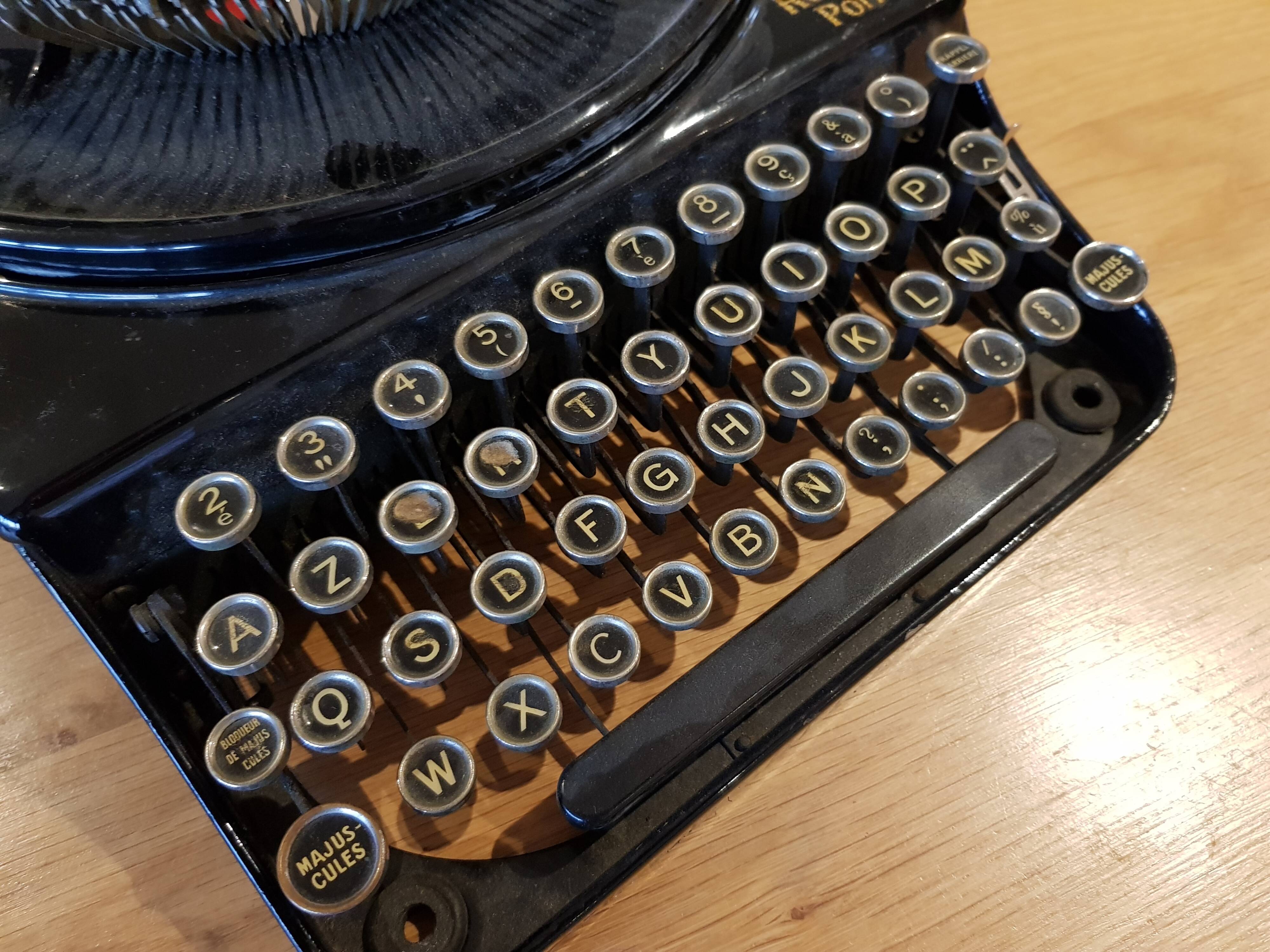 Machine à écrire Remington