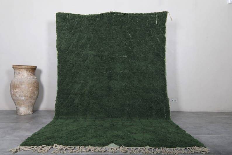 Handmade traditional pure wool rug, green, size 1.4/2.6 m.