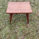 Coffee table of the 50s in blond mahogany inlaid compass feet
