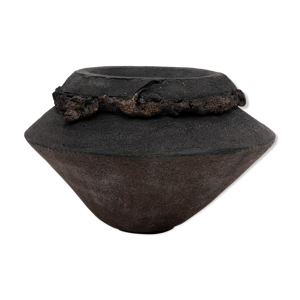 vase sculpture basalt