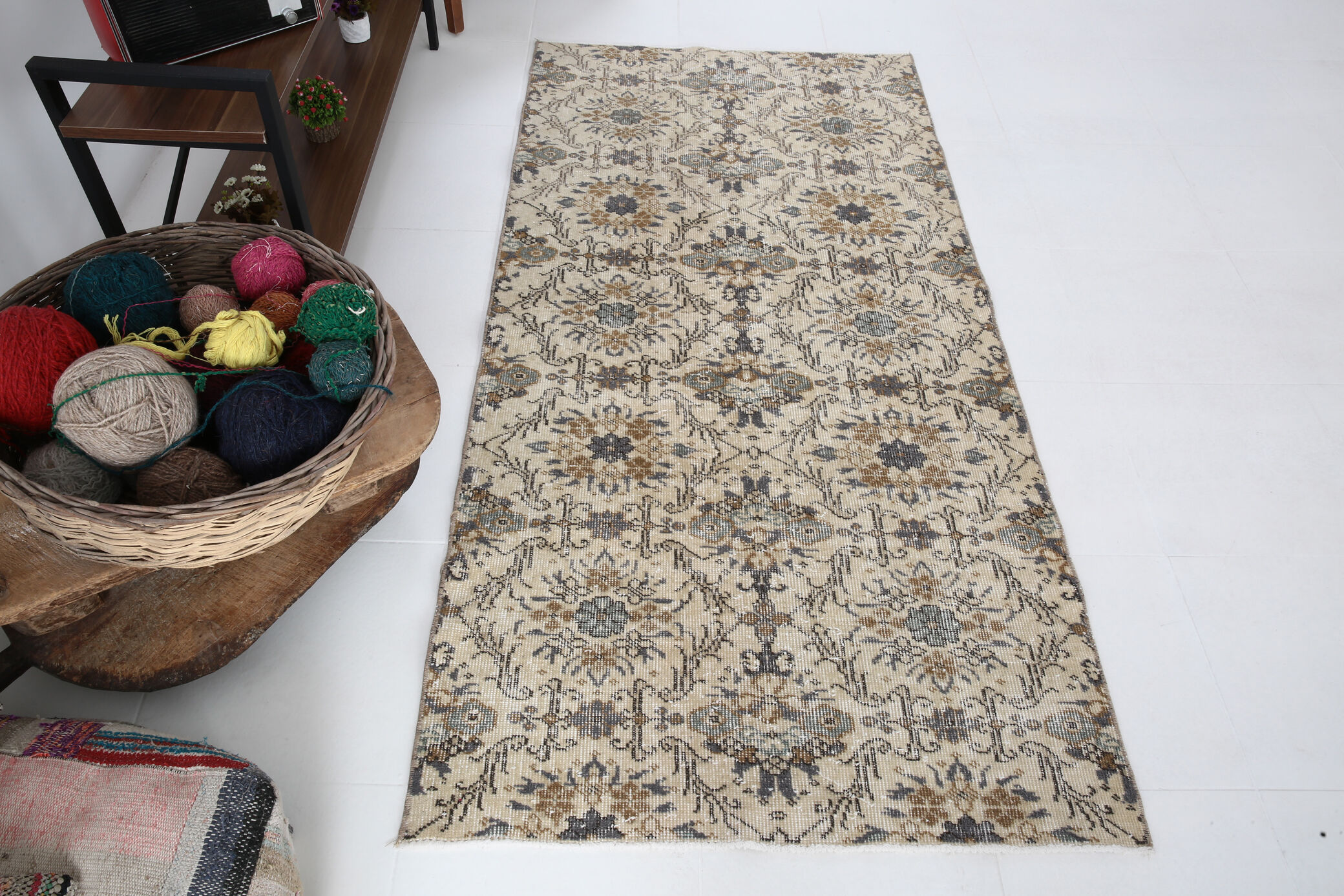 Dark gray & beige vintage rug, 206x102 cm