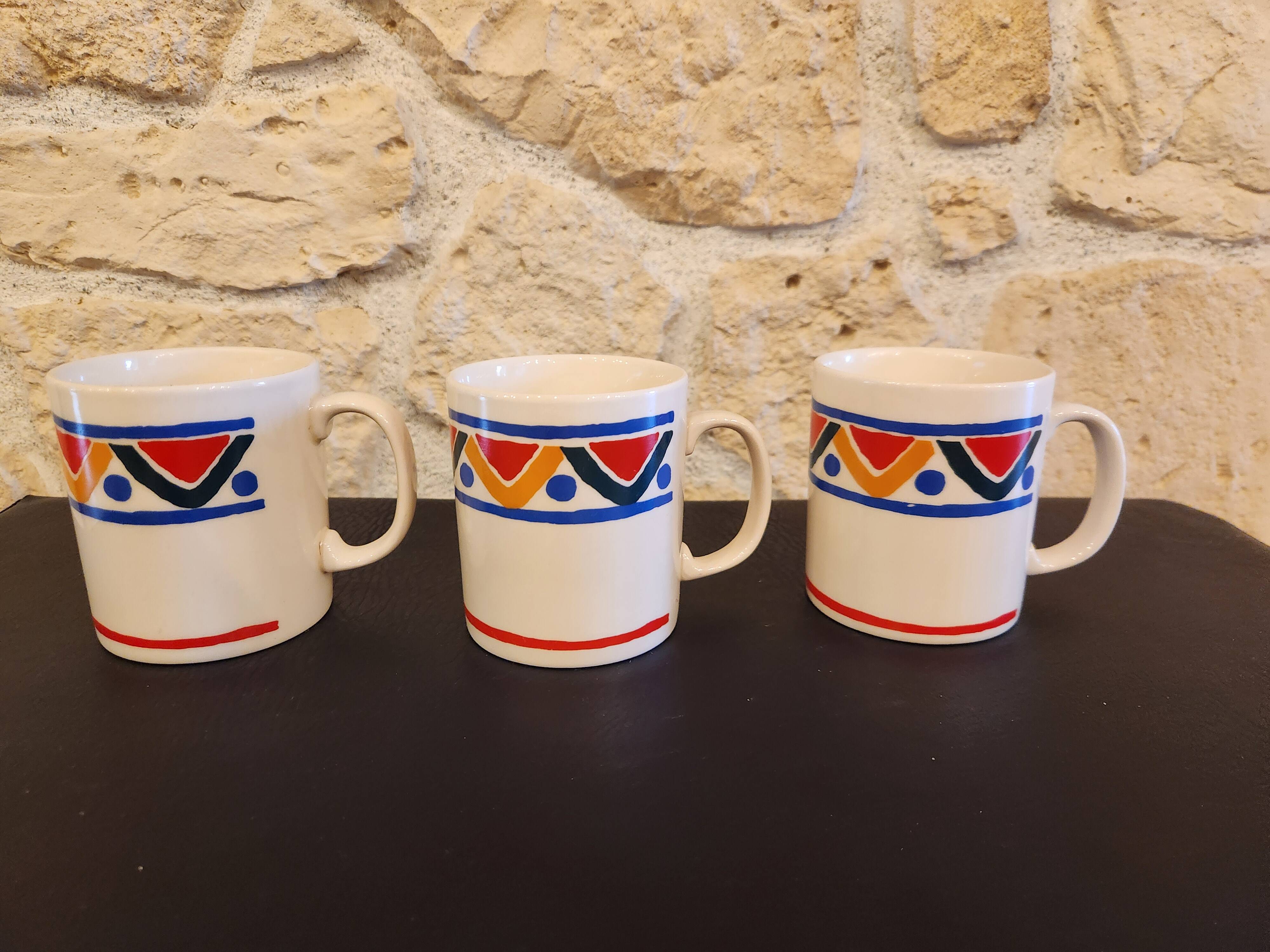 Set of 3 Mobil ceramic mugs