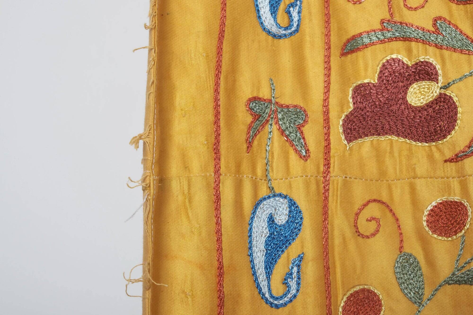 Uzbek hand-embroidered Suzani vintage 258x305 cm