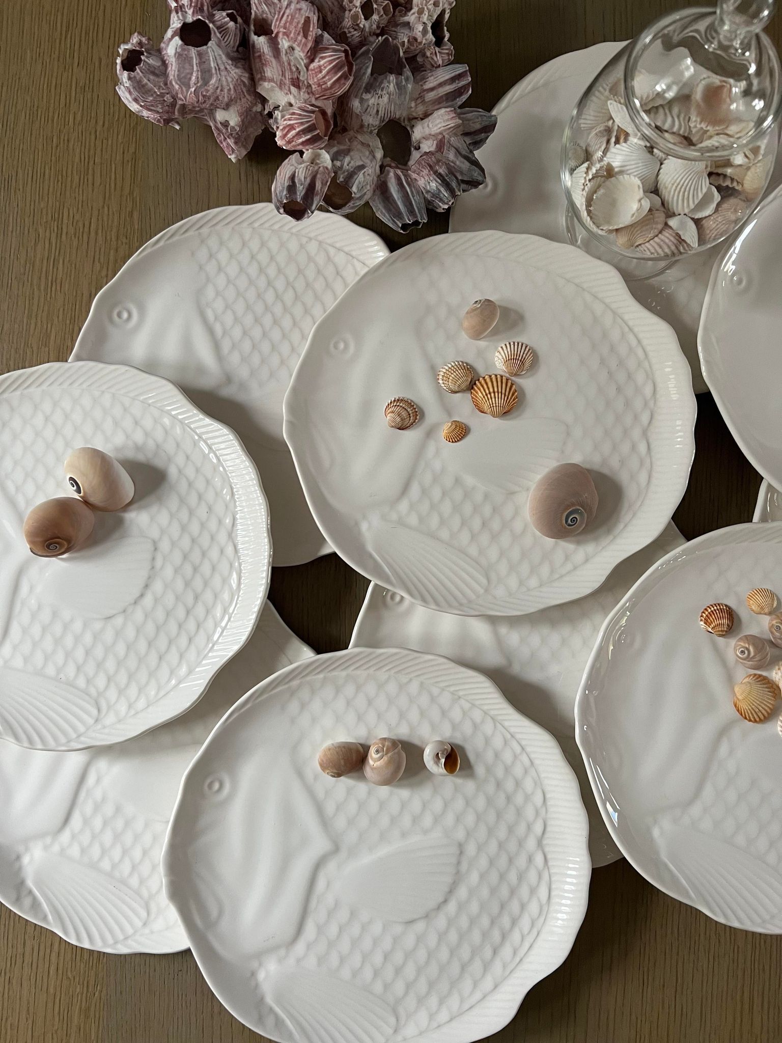 10 Vintage fish-shaped flat plates