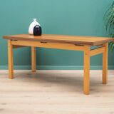 Table en hêtre, design danois, années 1980, fabricant : OFM