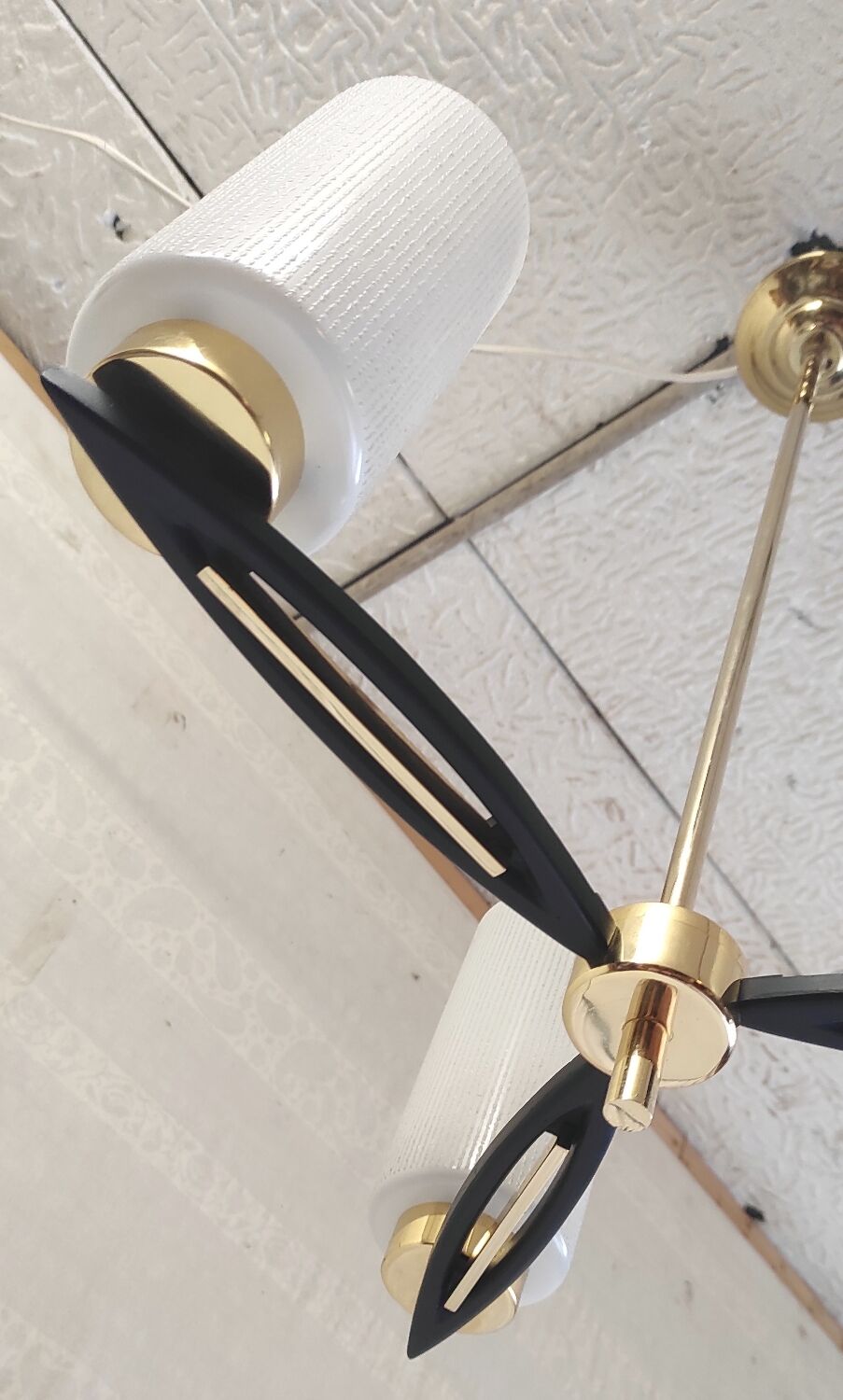 Modernist chandelier with 3 lights in metal, brass, and opaline globe - 1950s