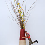 Red half-half-wood wooden vase