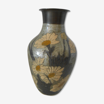 Vase de décoration type art déco en métal et laiton