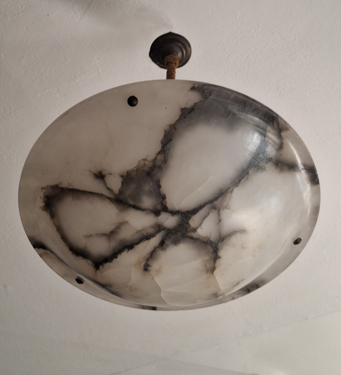 Lustre en albâtre veiné antique, 1920-30