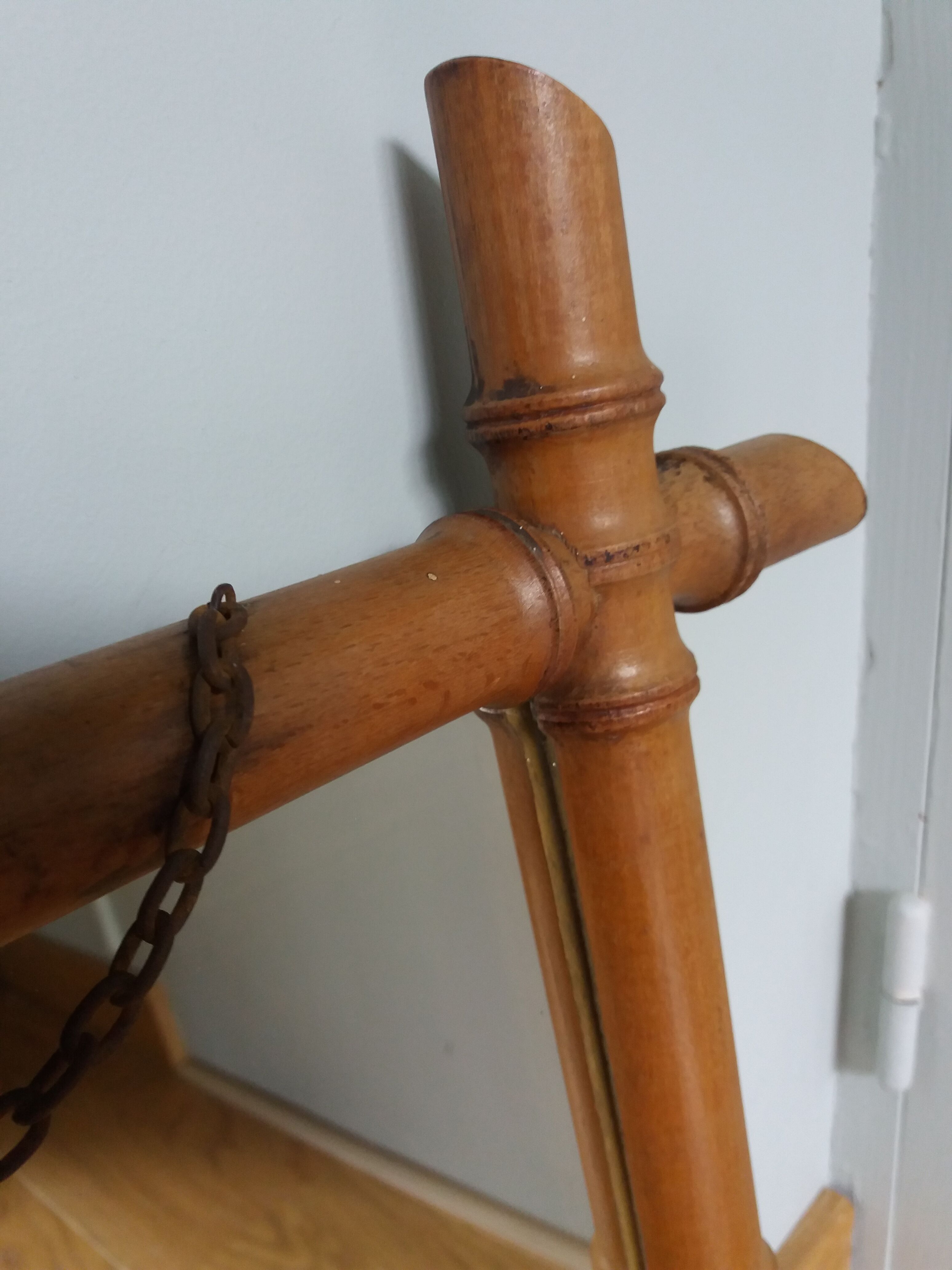 Bamboo mirror 47x41 cm