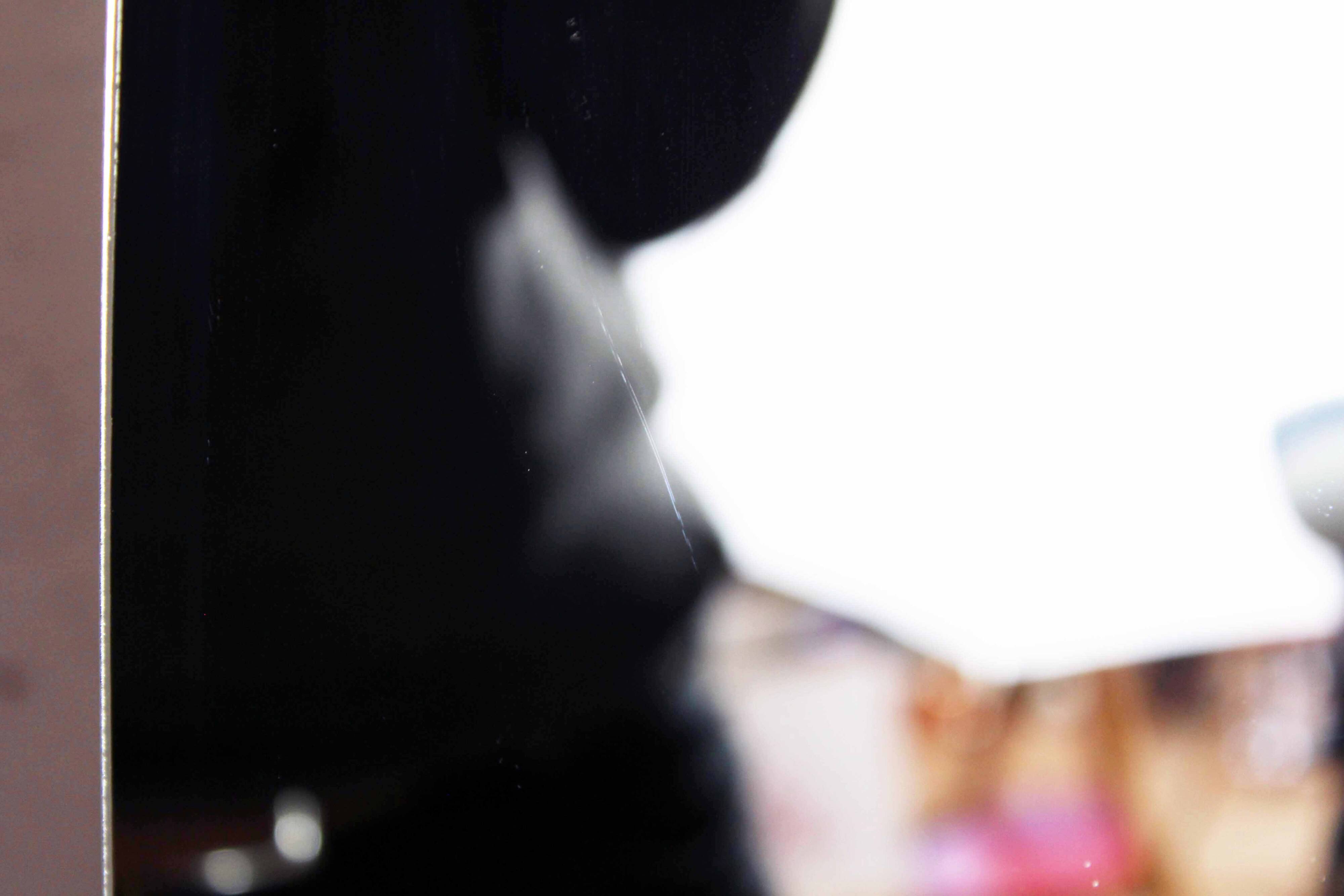 Lipstick mirror black