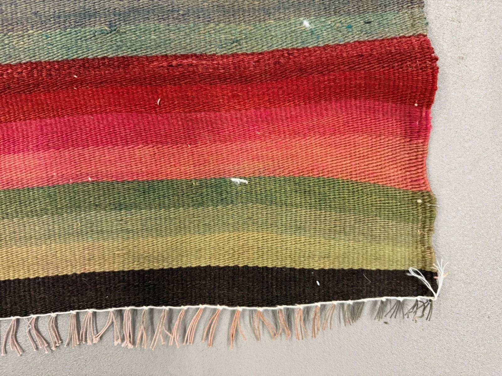 Moldovan square kilim rug 146x130 cm vintage kelim wool rug medium 2520