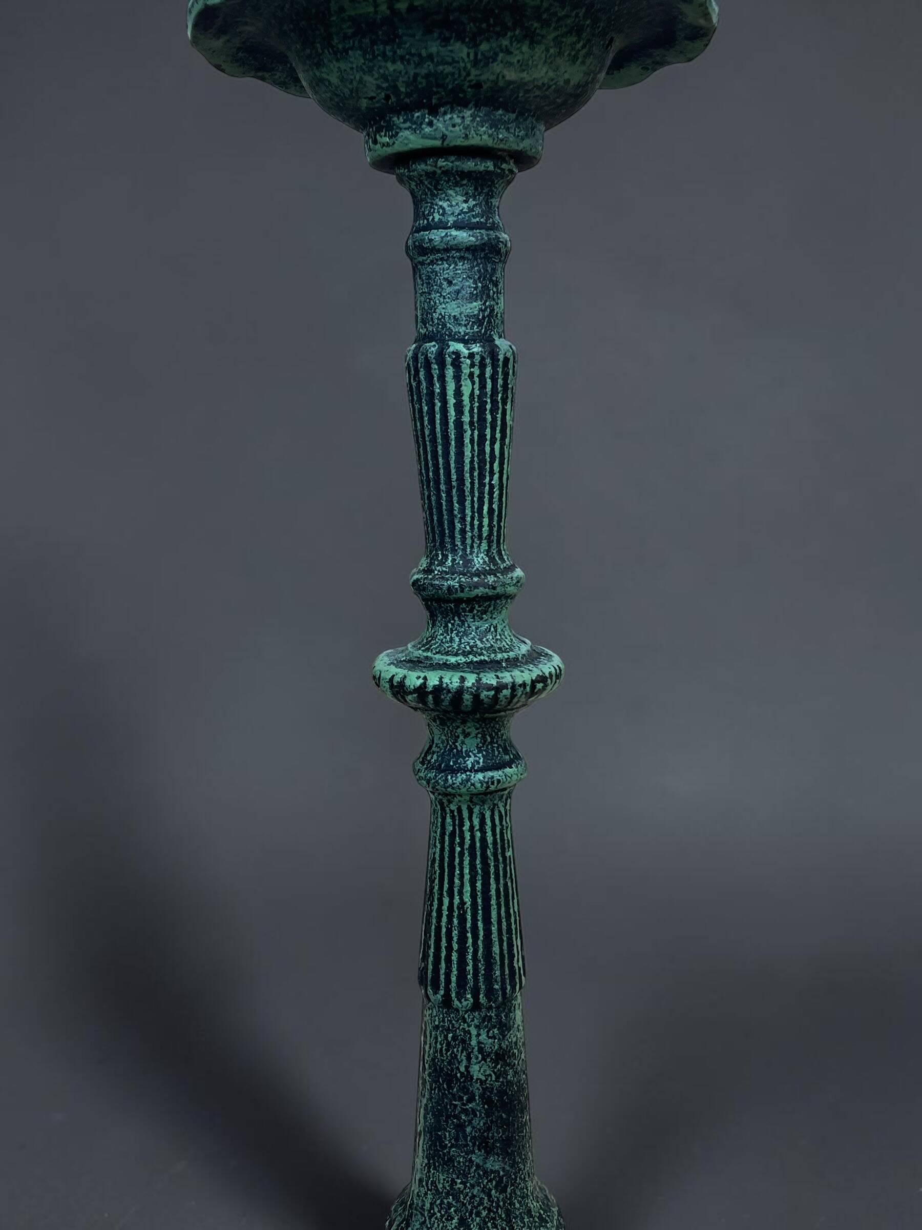 Vintage candlestick holder in patinated green-grey cast iron, 32.5 cm