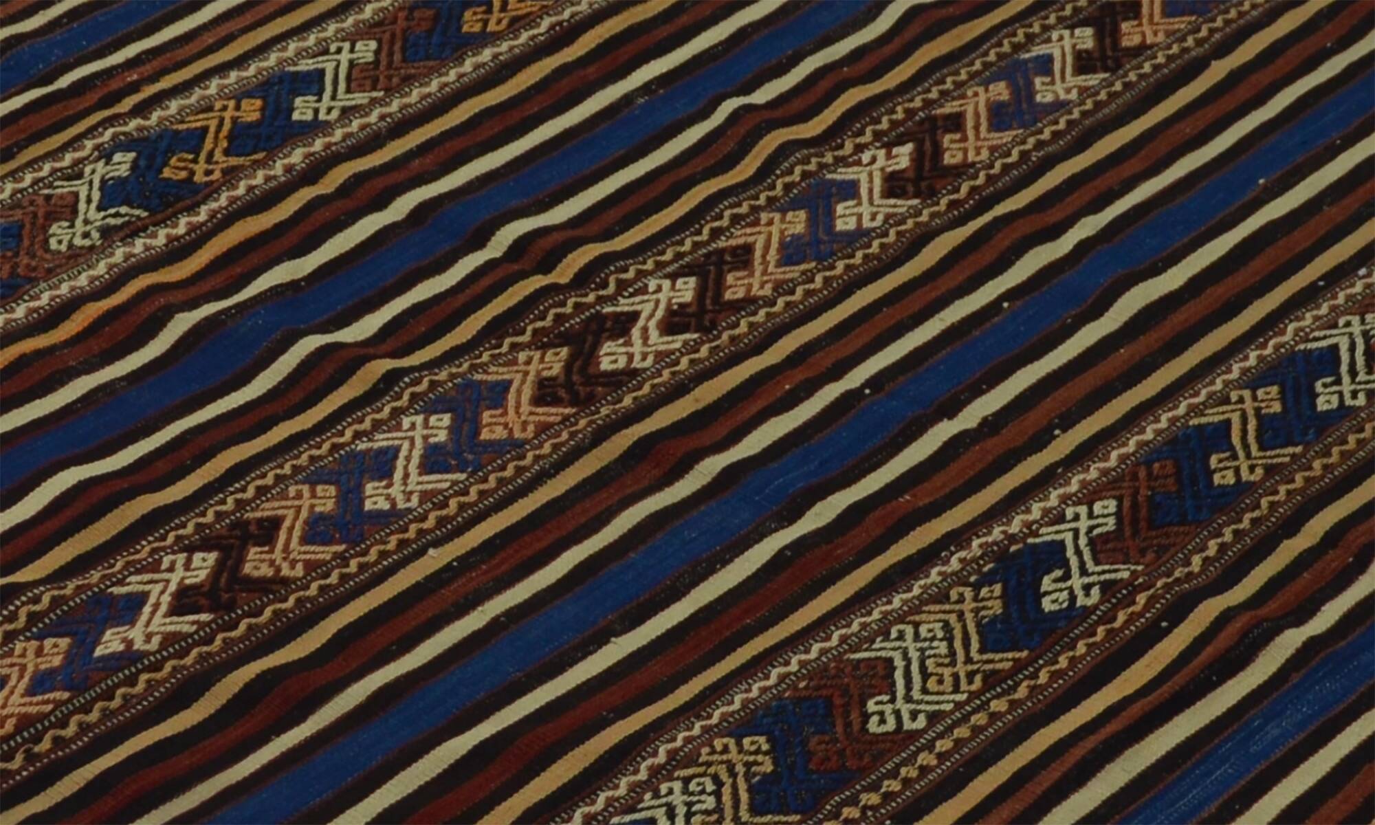 Turkish Anatolian Handmade Vintage Area Kilim Rug 186 cm x 144 cm