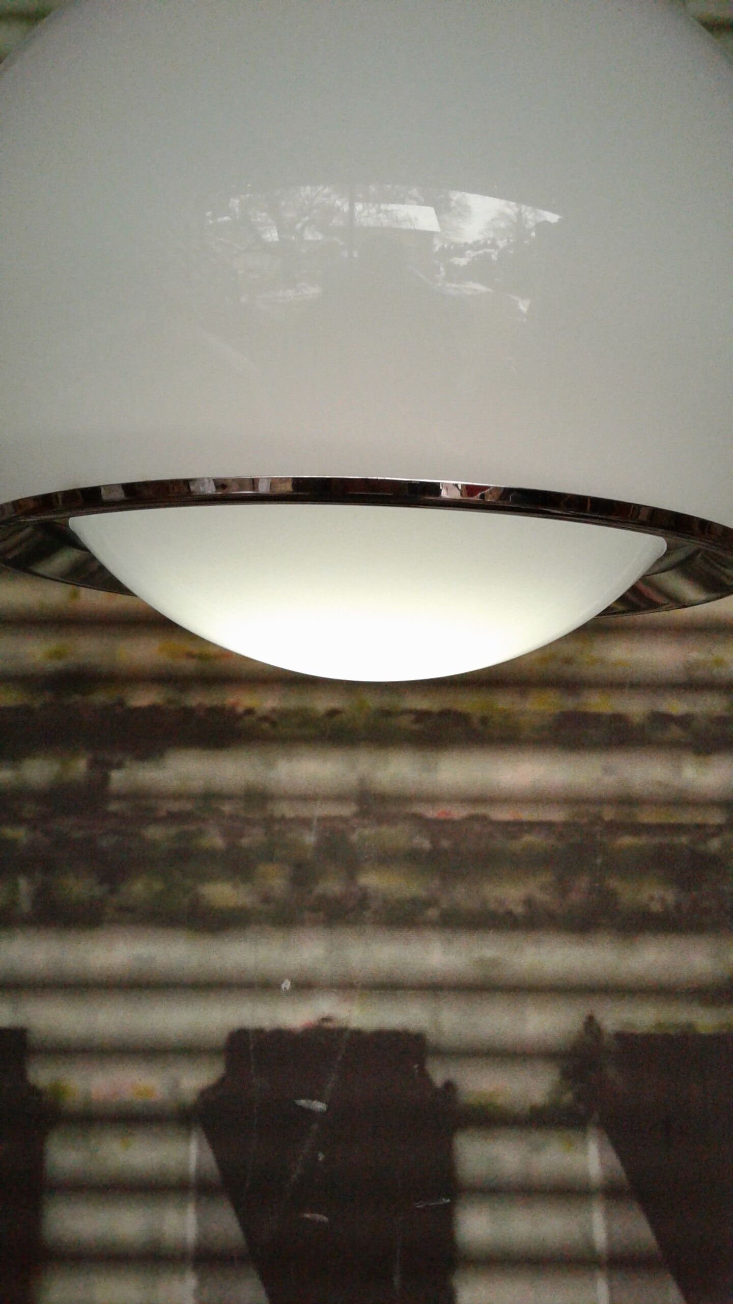 Suspension vintage circa 1970 Harvey Guzzini