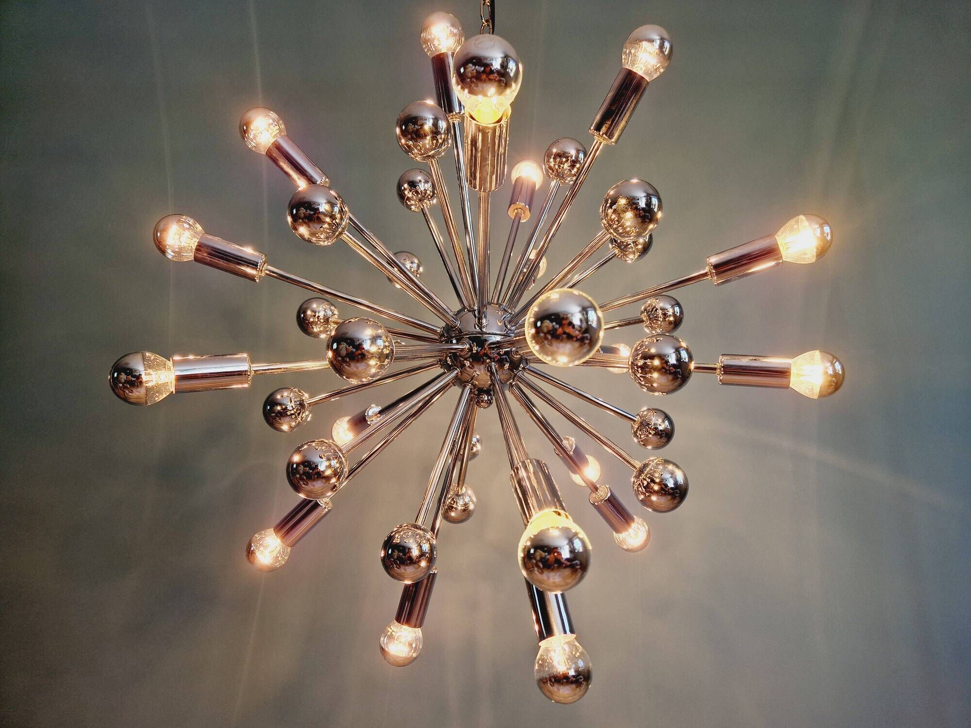 Lustre Sputnik XXL en métal chromé, années 70