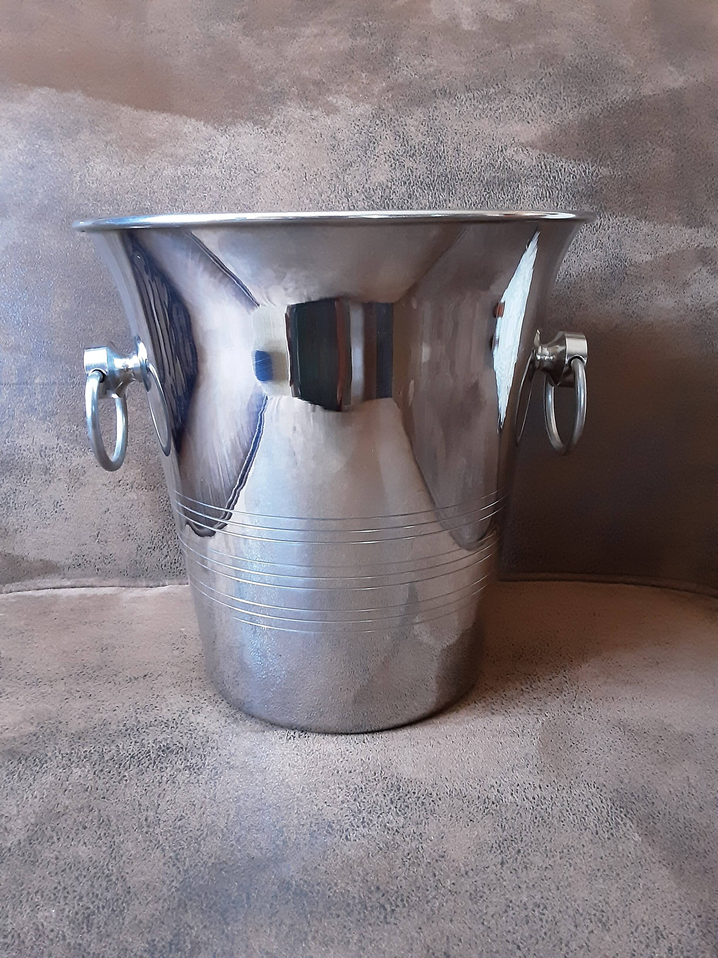 Metal champagne bucket