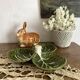 Plat serviteur en barbotine feuilles de chou