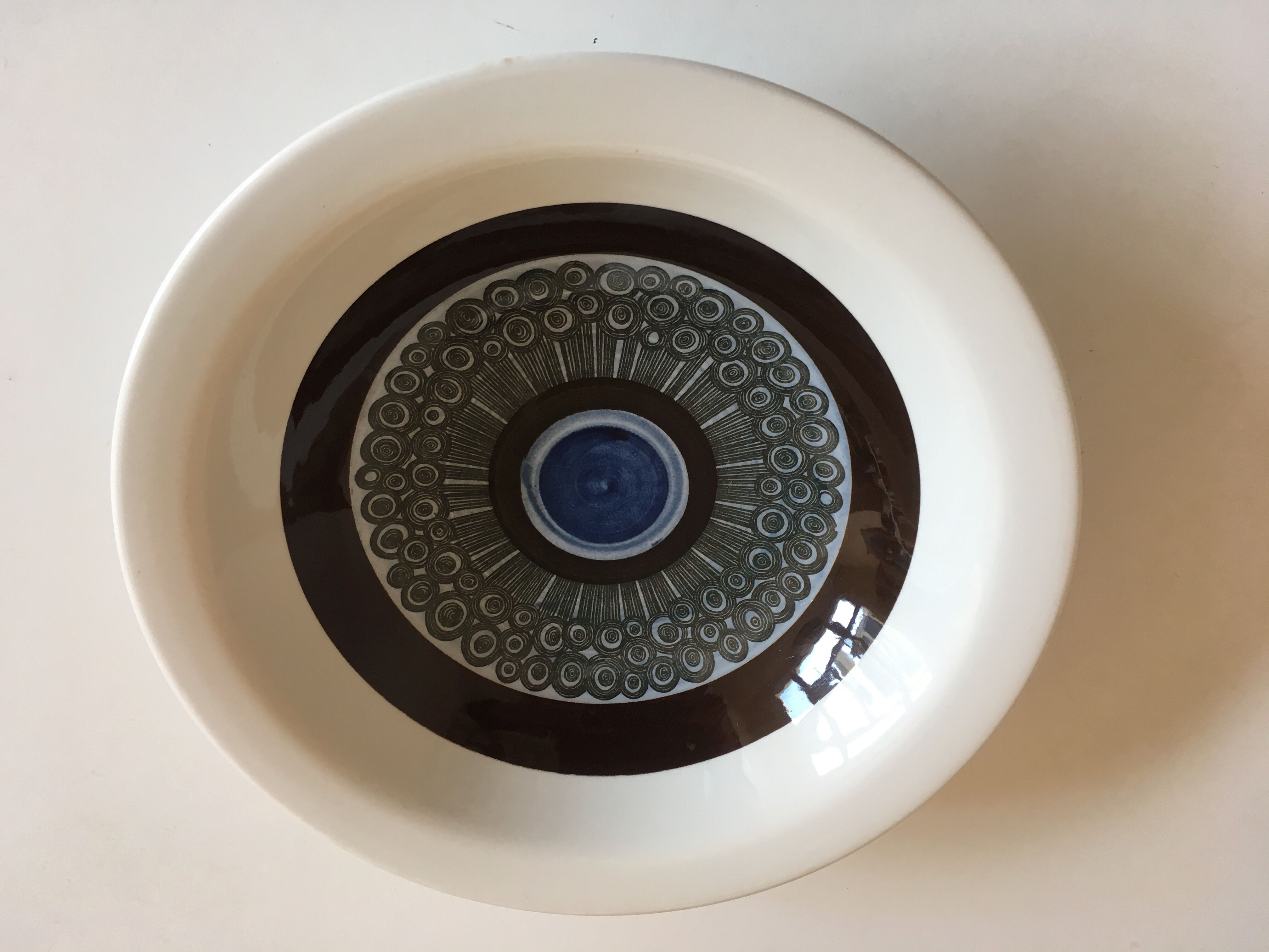 Amanda modernist hollow plate by Rorstrand Sweden 1972