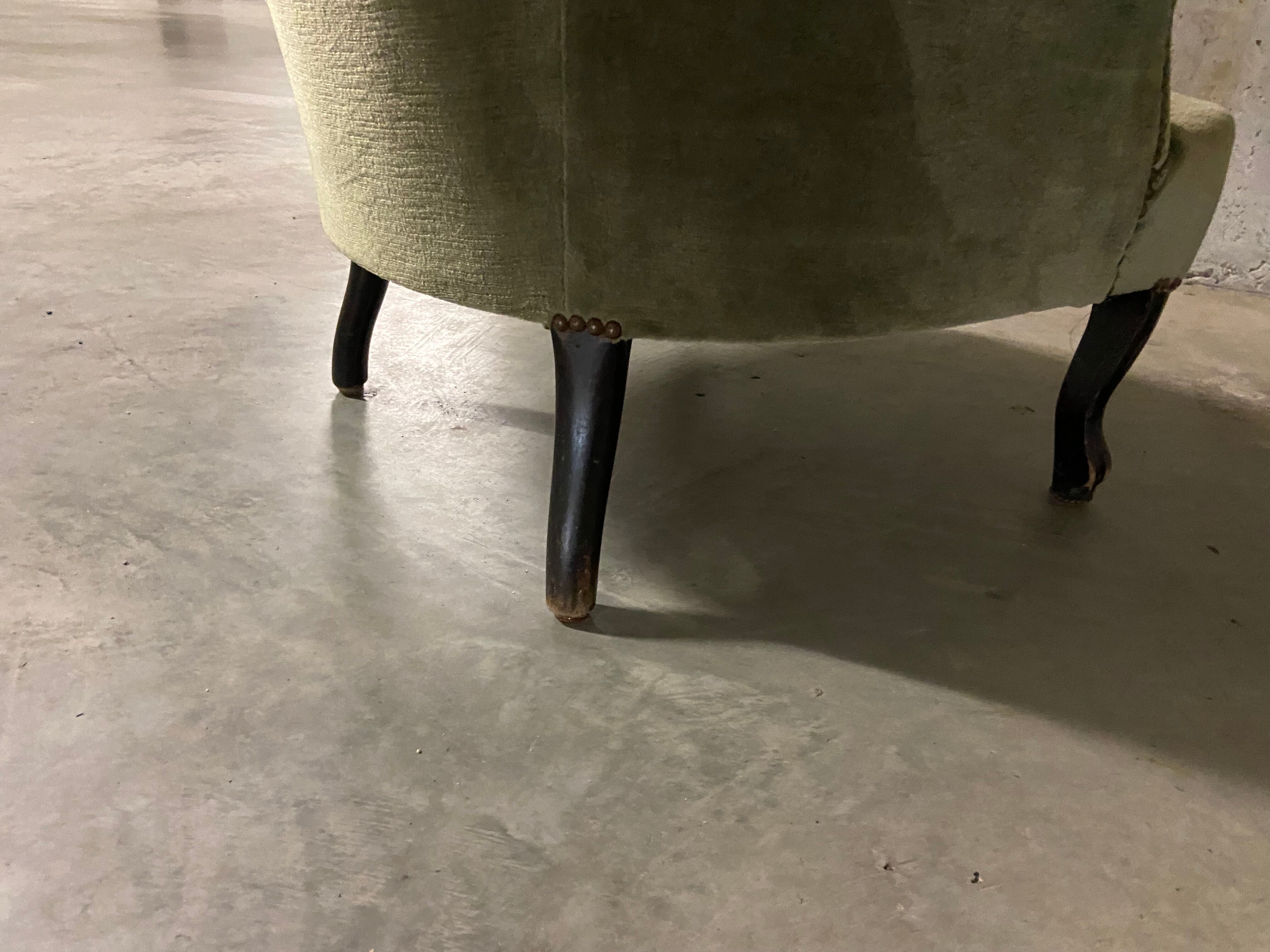 Napoleon III toad armchair