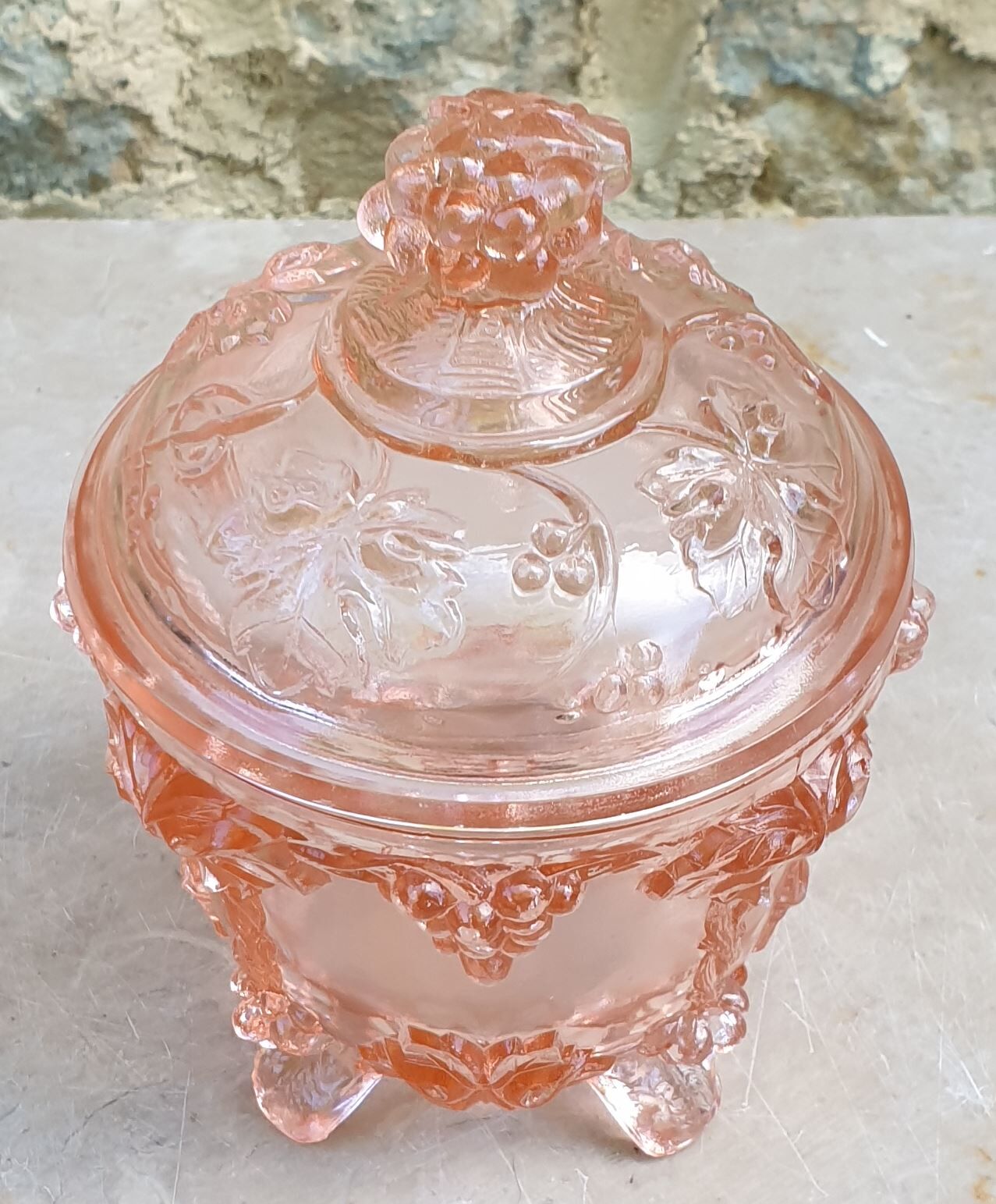 Bonbonnière, glass sucker or standing crystal (Portieux)